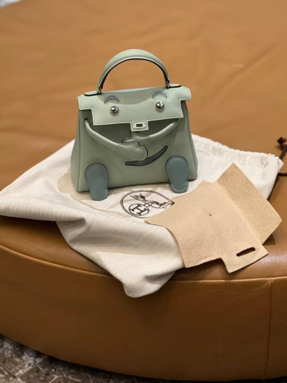 Classic Hermes Bags: A Stylish and Versatile Choice for Elegance